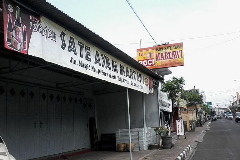 Warung Prasmanan Cilacap: Santapan Laut yang Menghidupkan Harimu
